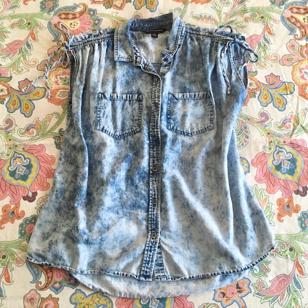 Acid Wash Sleeveless Button Down